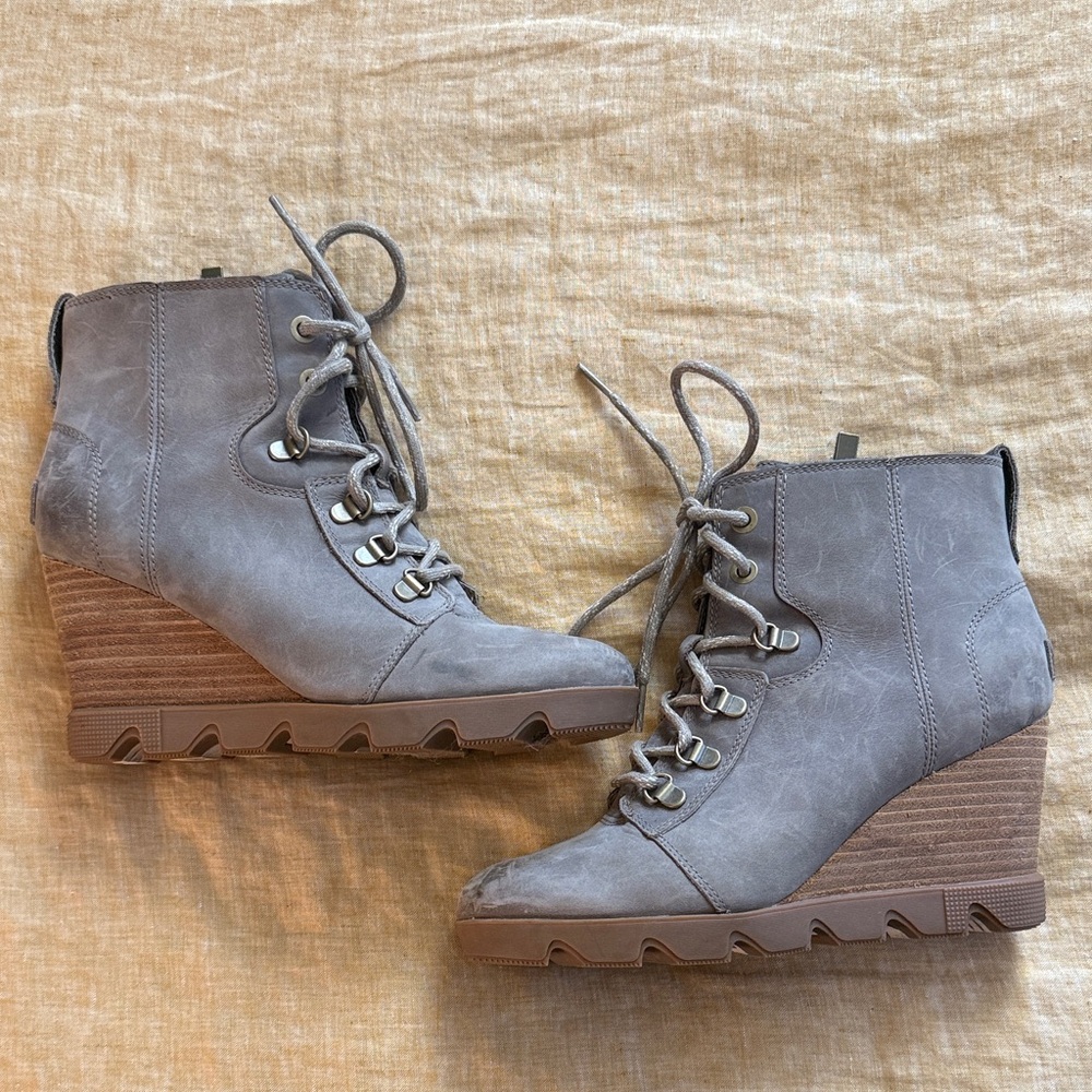 Sorel Joan Uptown Lace boots - Picture 1 of 17